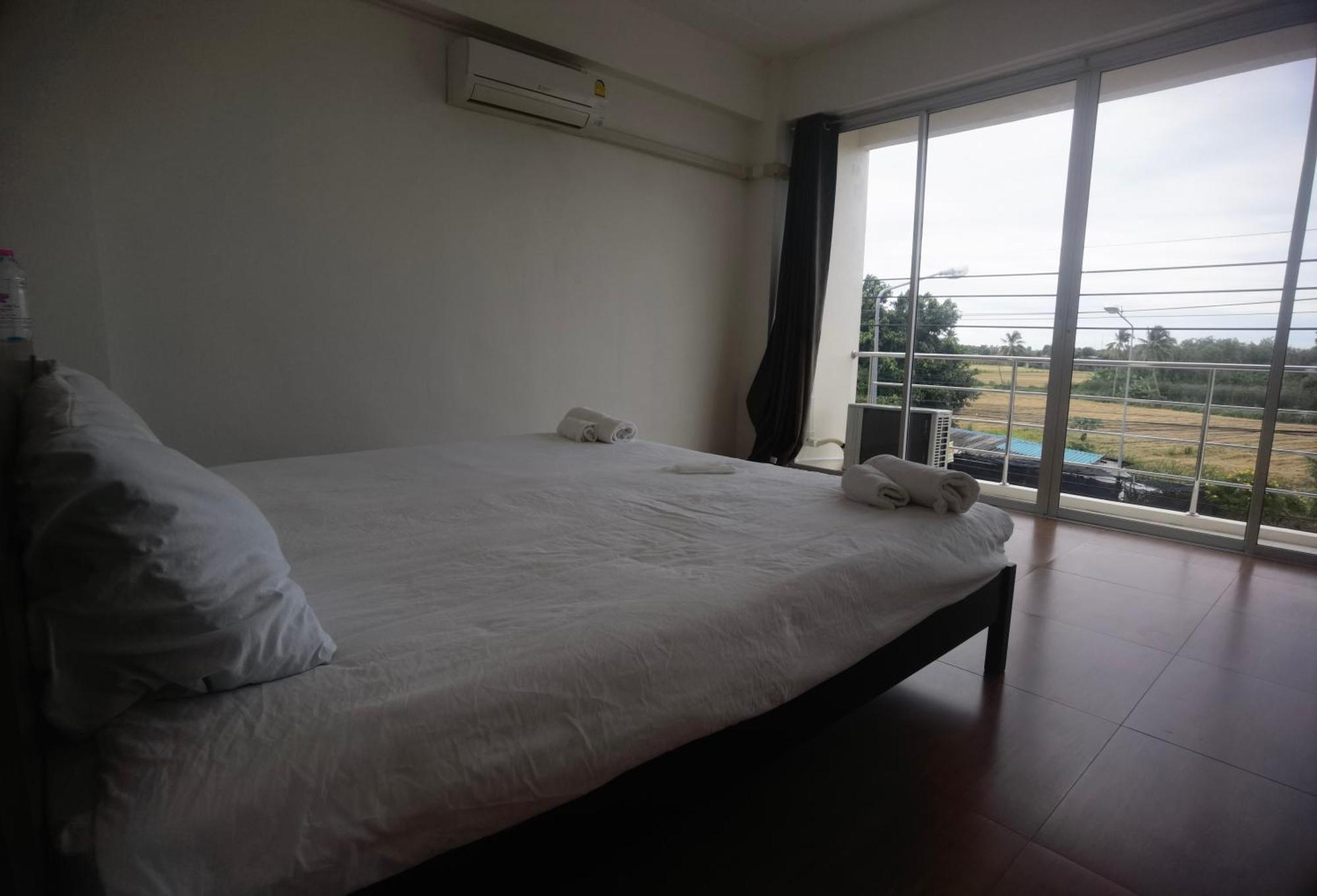 Hotel 115 Townhouse Ban Khlong Krang Exterior foto