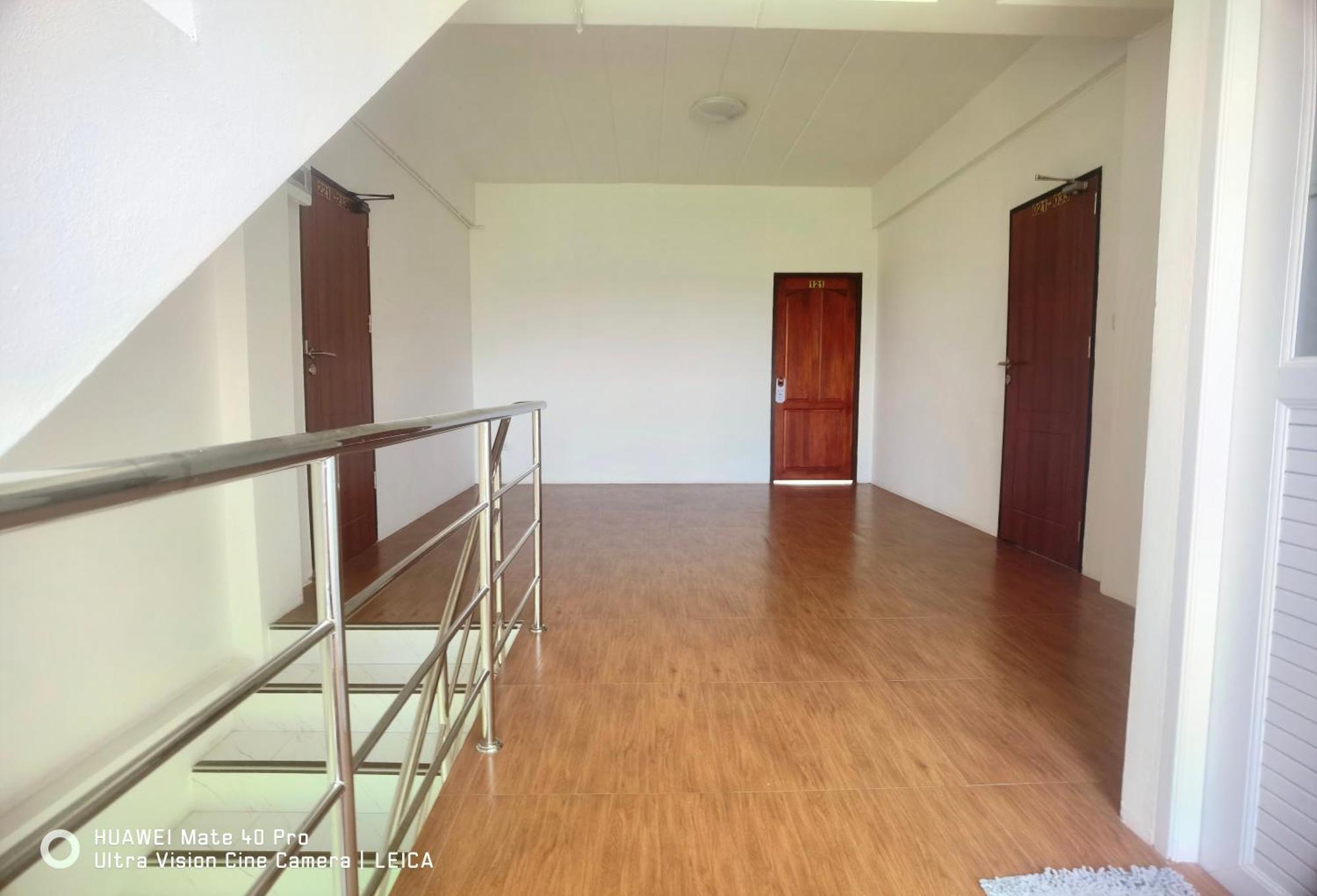 Hotel 115 Townhouse Ban Khlong Krang Exterior foto